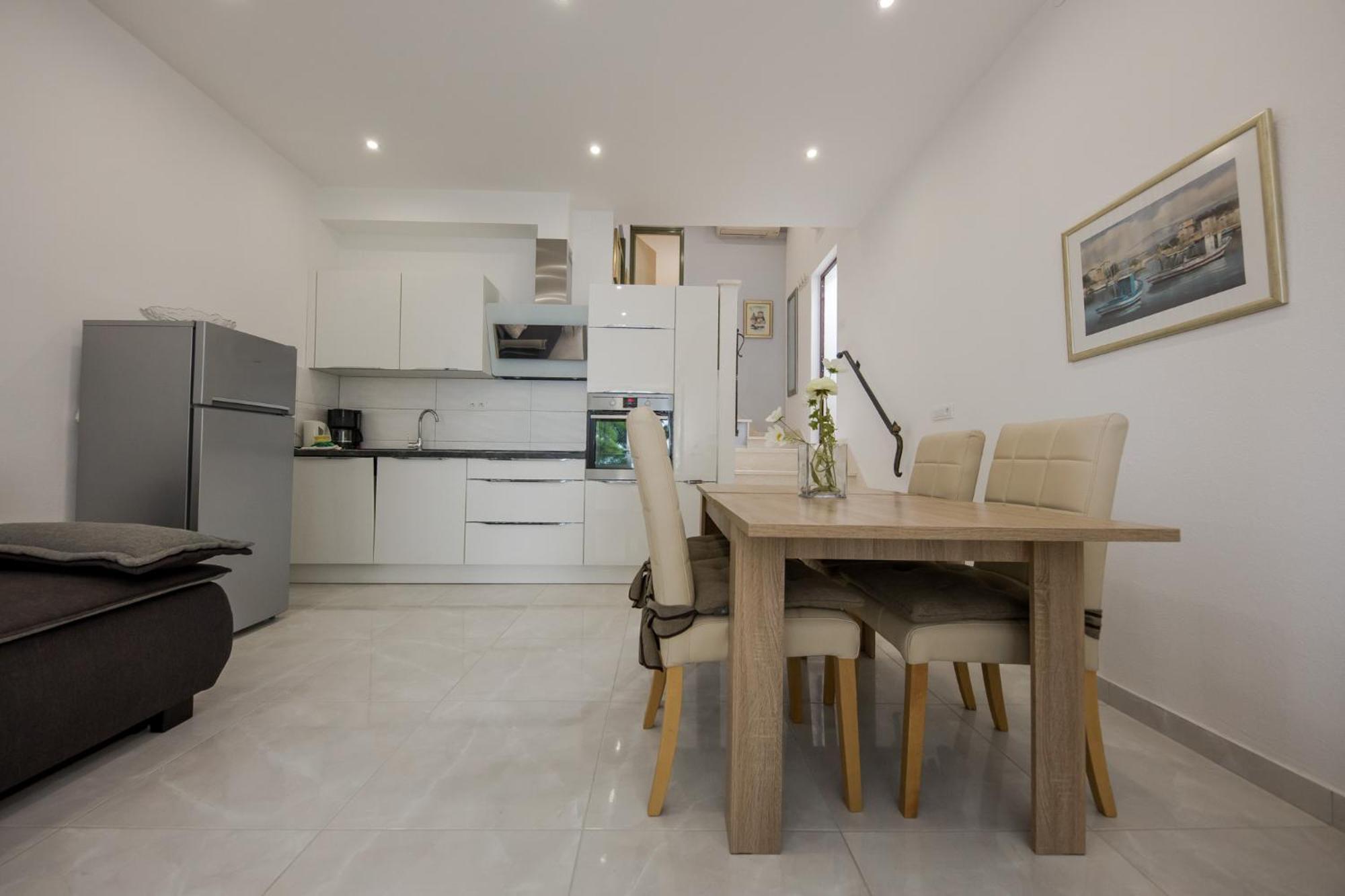 Apartments Mateo Trogir Exterior photo