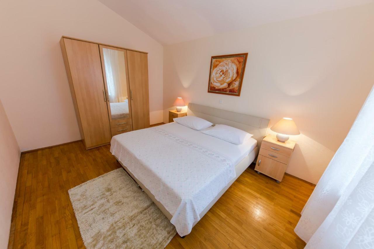 Apartments Mateo Trogir Exterior photo